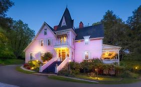 Cedar Crest Inn Asheville