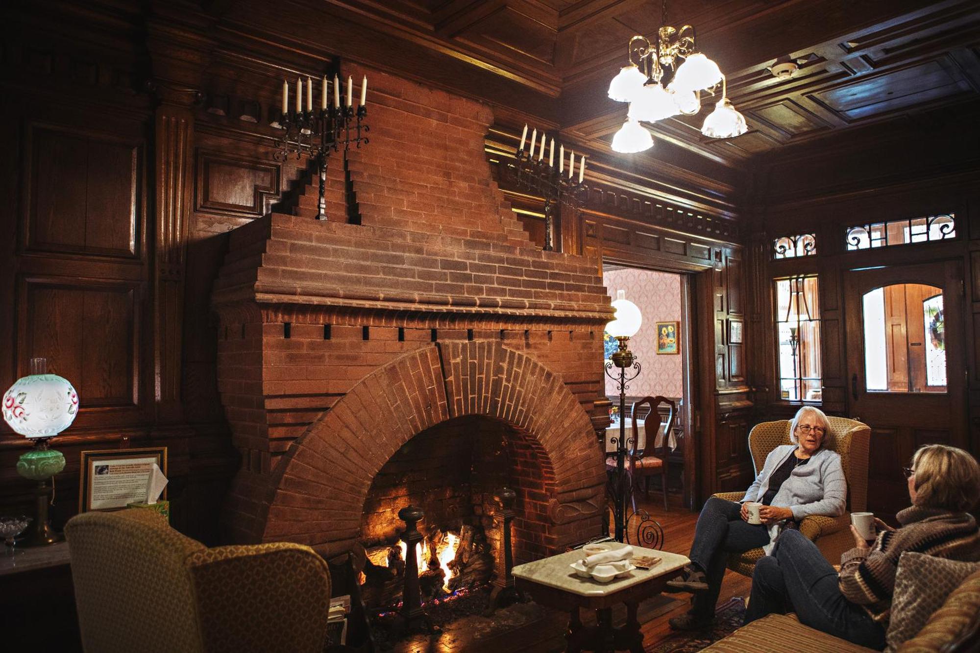 Cedar Crest Inn Asheville Exterior photo