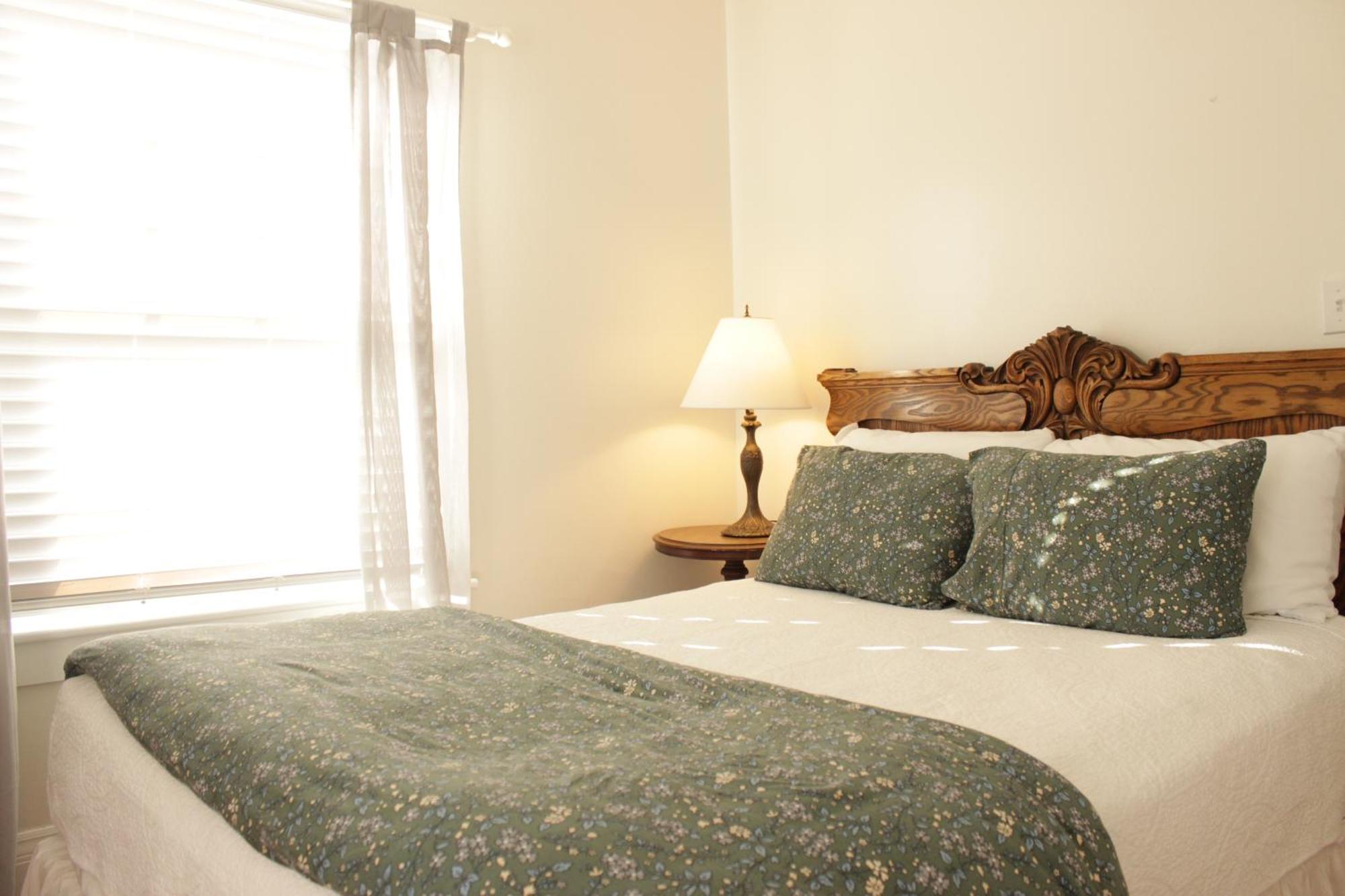 Cedar Crest Inn Asheville Exterior photo