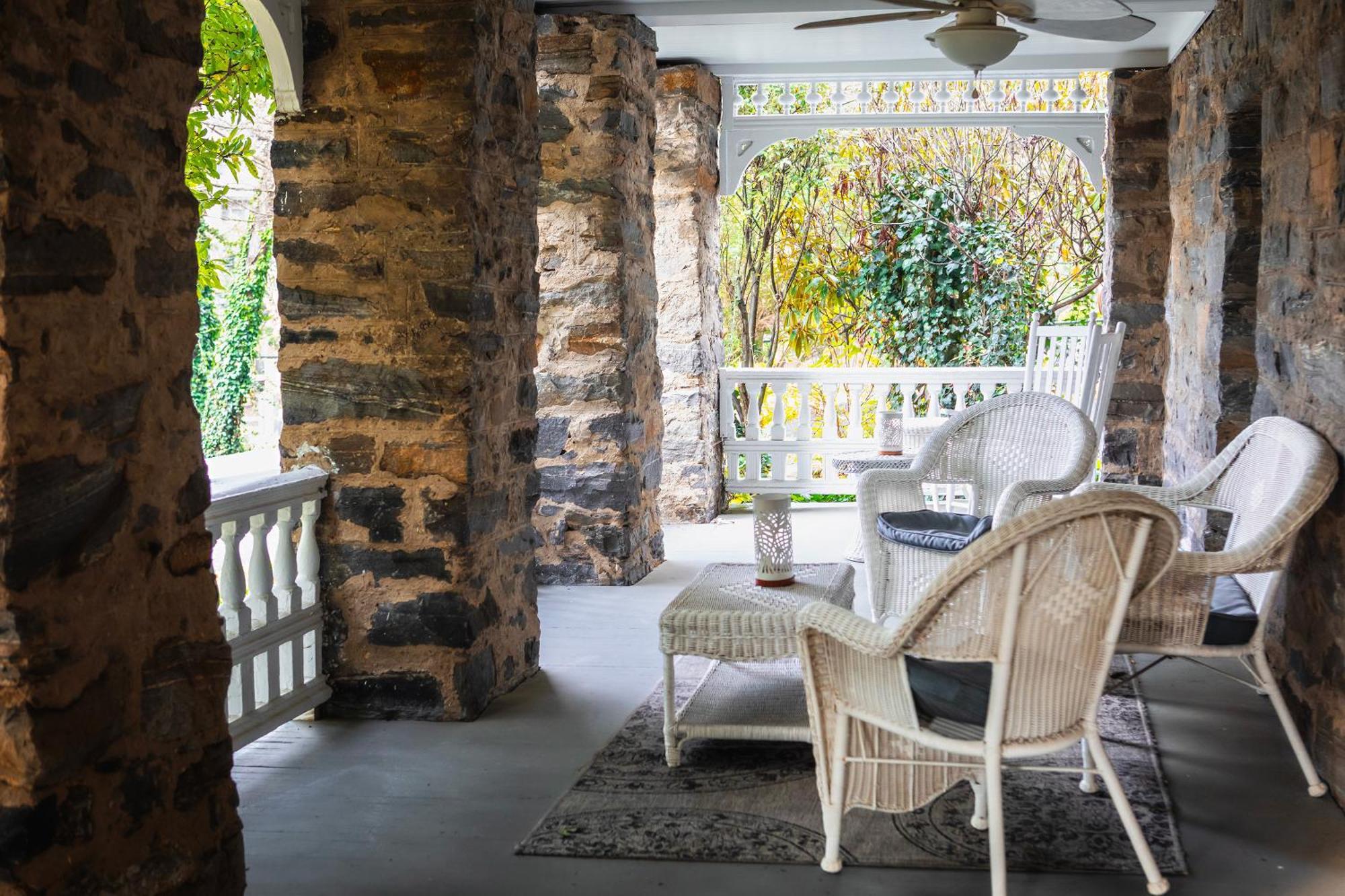 Cedar Crest Inn Asheville Exterior photo