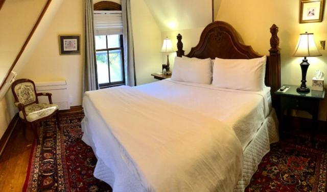 Cedar Crest Inn Asheville Exterior photo